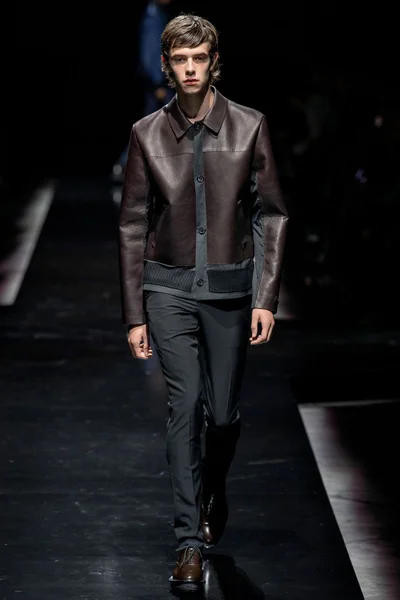 Look 20